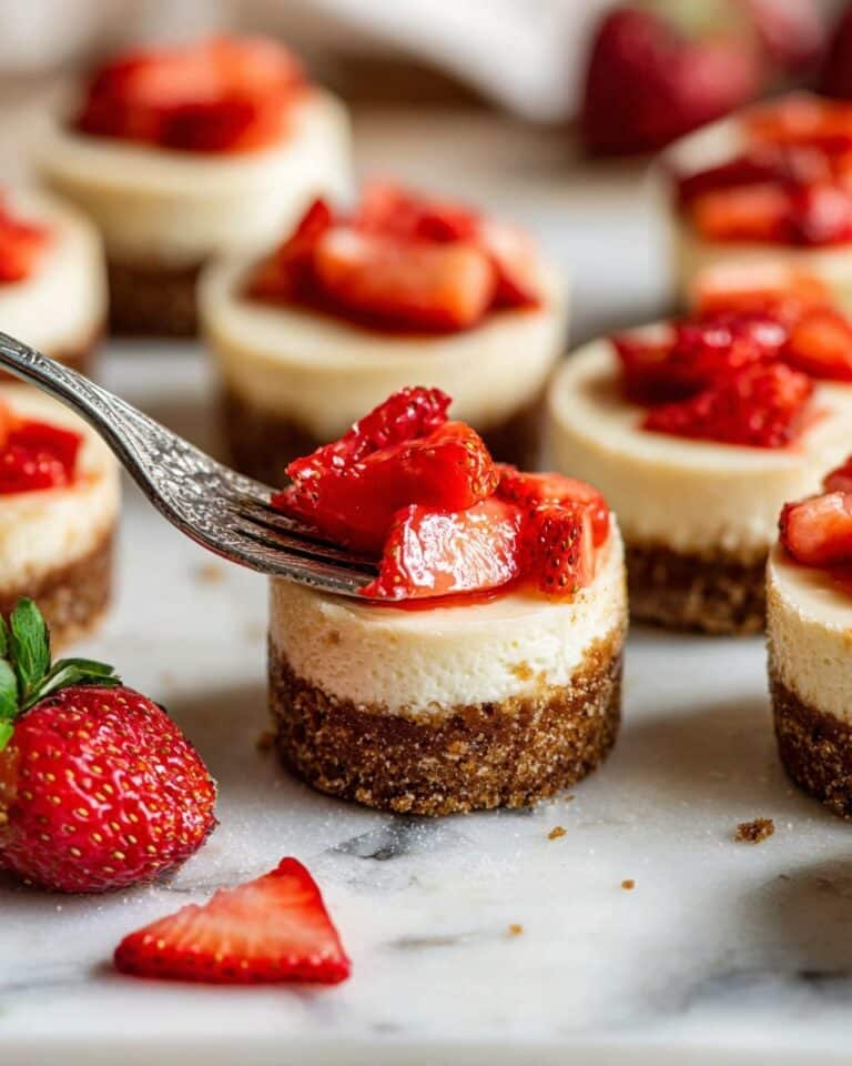 Easy Mini Strawberry Cheesecakes Recipe