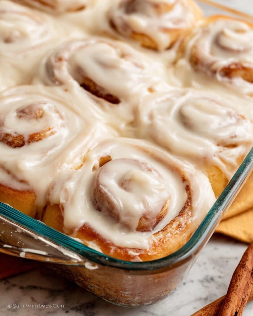 Pumpkin Cinnamon Rolls with Cream Cheese Frosting Recipe
