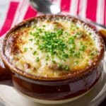 French Onion Soup (Soupe à l'Oignon Gratinée) Recipe