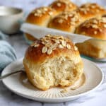 Oatmeal Molasses Dinner Rolls Recipe
