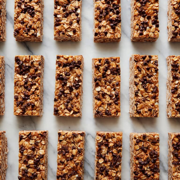 Chewy Chocolate Chip Granola Bars Recipe