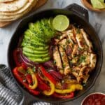 Perfectly Spiced Chicken Fajitas with Fresh Vegetables and Lime Recipe