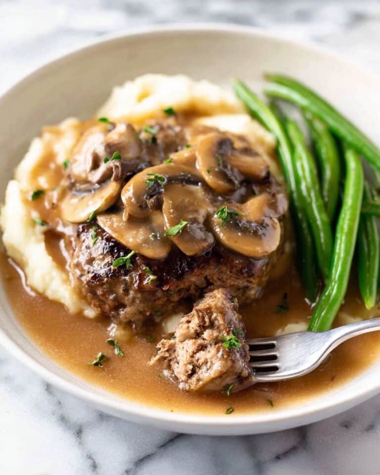 Steak with Mushroom Gravy Recipe