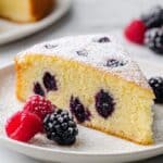 Blackberry Cake with Greek Yogurt and Vanilla Recipe