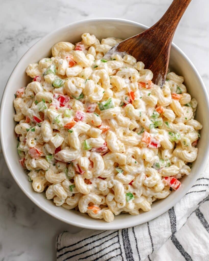 Creamy Macaroni Salad with Fresh Vegetables Recipe
