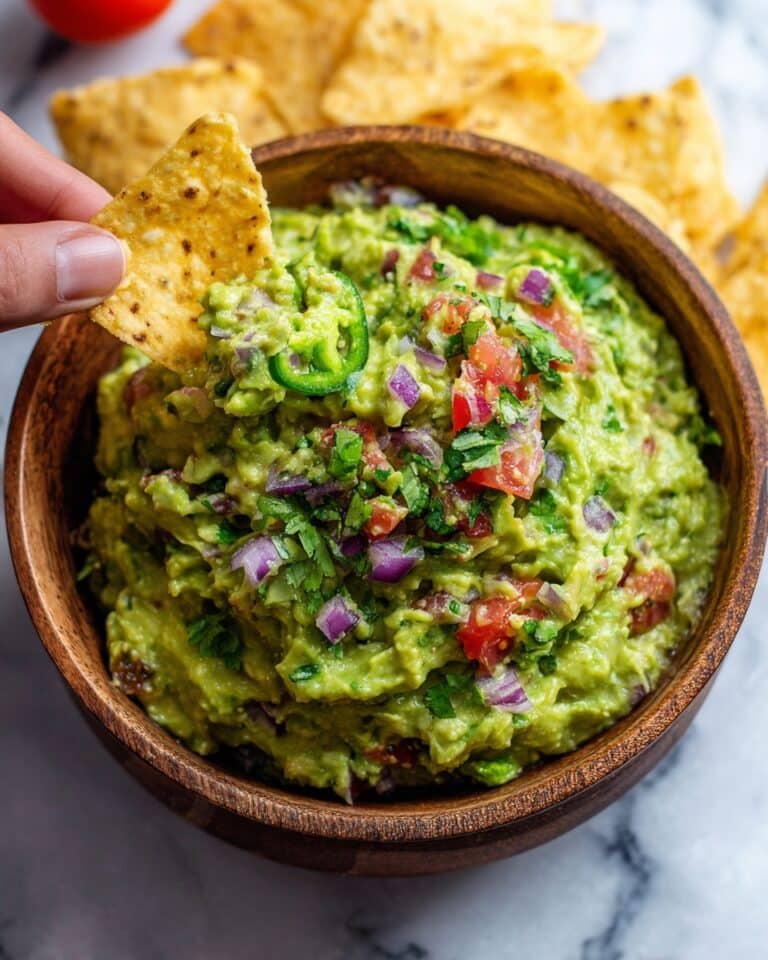 Creamy Homemade Guacamole Recipe